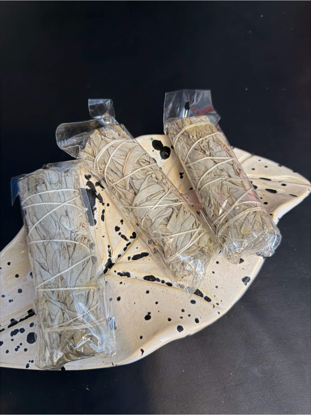 White Sage Smudge Stick Bundle - Natural Aromatic Cleansing hand picked